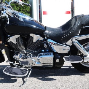RP0450-1012B Universal Rear Floorboards for Cruisers Baggers Passenger Footpegs
